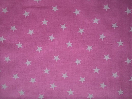 Péřový polštářek - bílé hvězdičky na růžovém podkladě